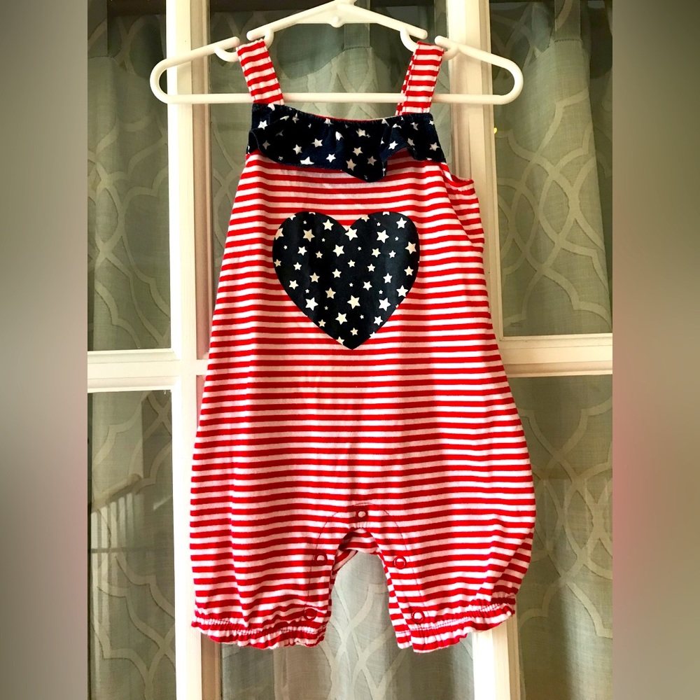 Way to Celebrate! Size 6-9 blue heart of stars, red, white stripe summer romper